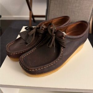 Clark’s Wallabee Low Brown Leather Men's Shoes sz 7.5 Brand New